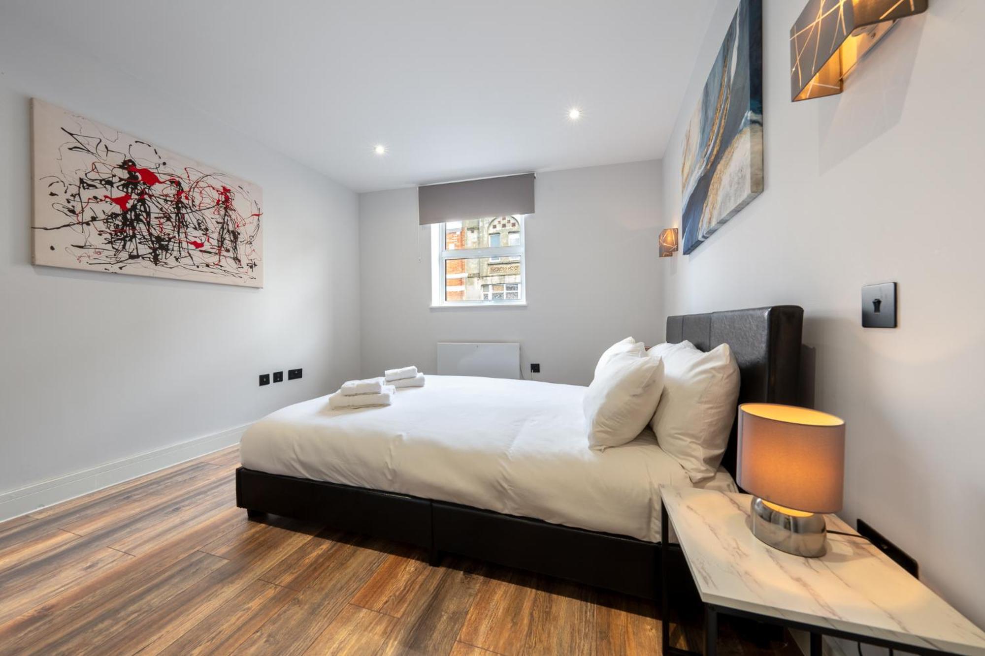 Apartment 8 Apt Whole Building - Zone 2 *