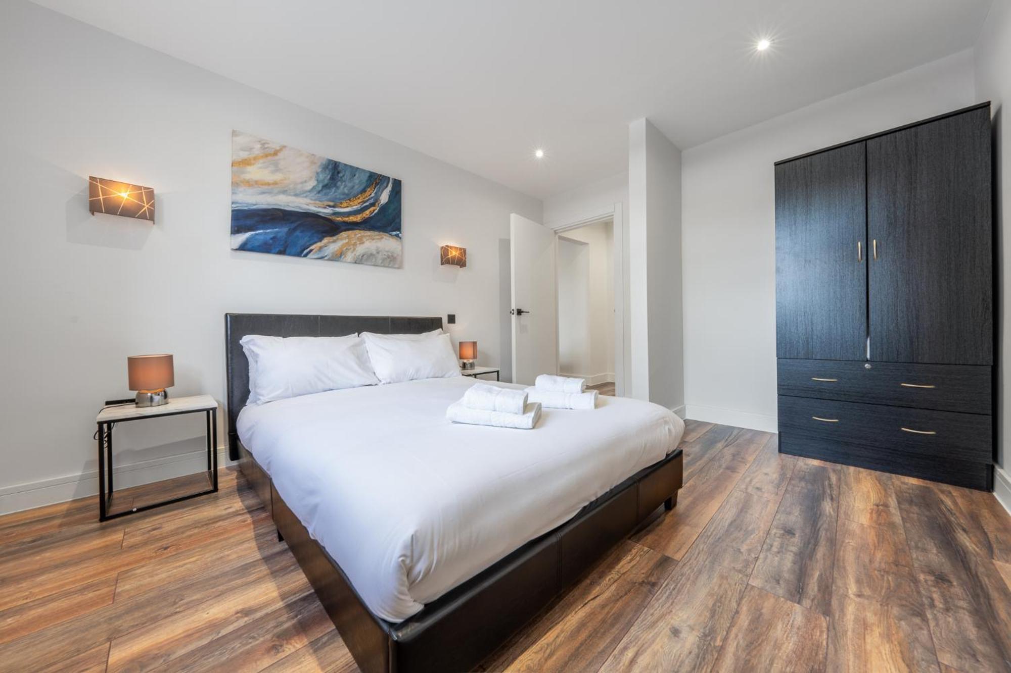 8 Apt Whole Building - Zone 2 * Londra
